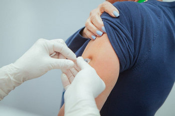 В Подмосковье начинается масштабная кампания по вакцинации населения против гриппа.