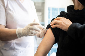 Свыше 700 тыс. человек сделали прививку от COVID-19 в Подмосковье